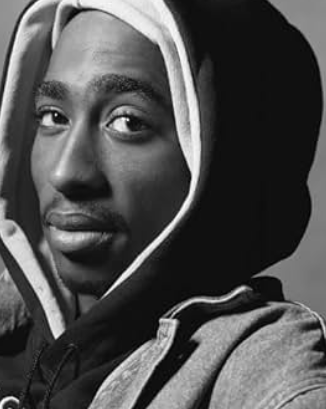 Tupac — 美国说唱传奇-0mac